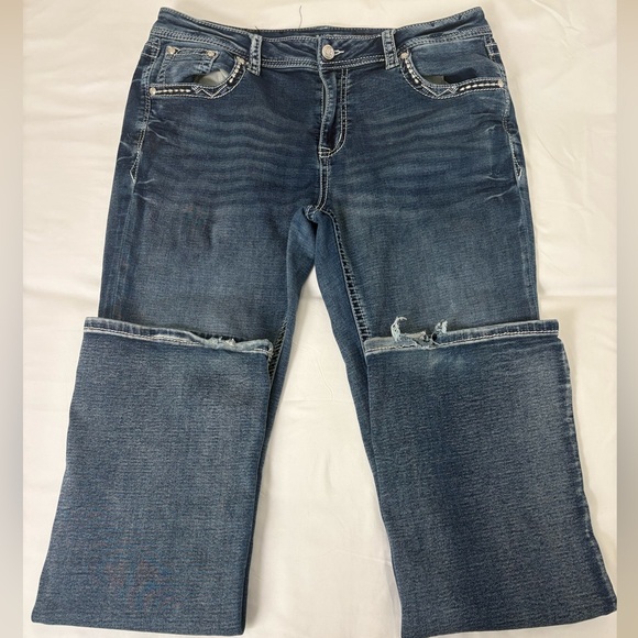 Grace in LA Blue Jeans with Embellished Pockets - Picture 3 of 12